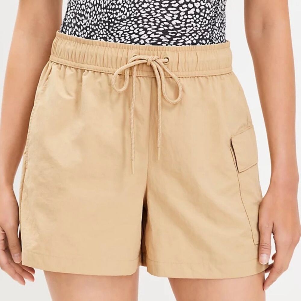 Lou & Grey XL Khaki Drawstring Waist Cargo Pocket Summer Pull-On Shorts NWT